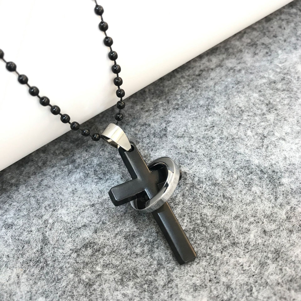Minimalist Style Cross Ring Black Pendant Alloy Necklace