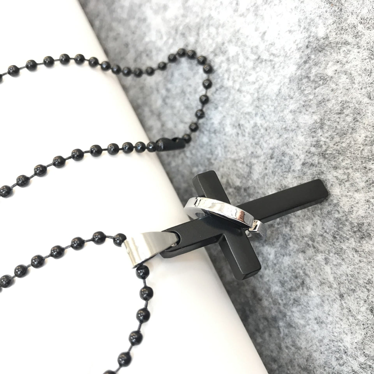 Minimalist Style Cross Ring Black Pendant Alloy Necklace