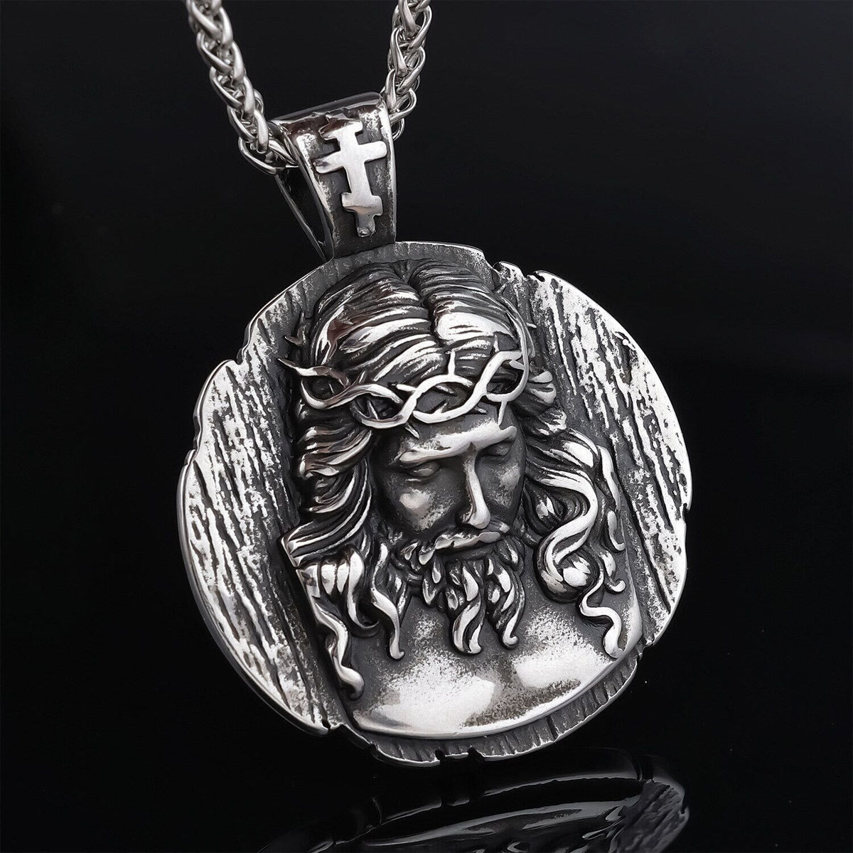 Jesus Crown of Thorns Pendant Necklace - A Profound Symbol of Faith and Devotion