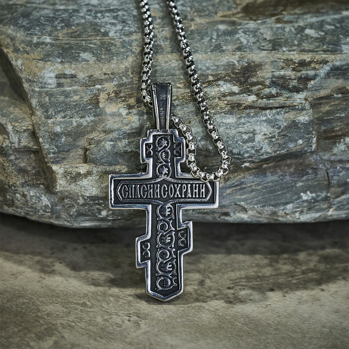 Two-Color Orthodox Crucifix Necklace with Profound Spiritual Meaning