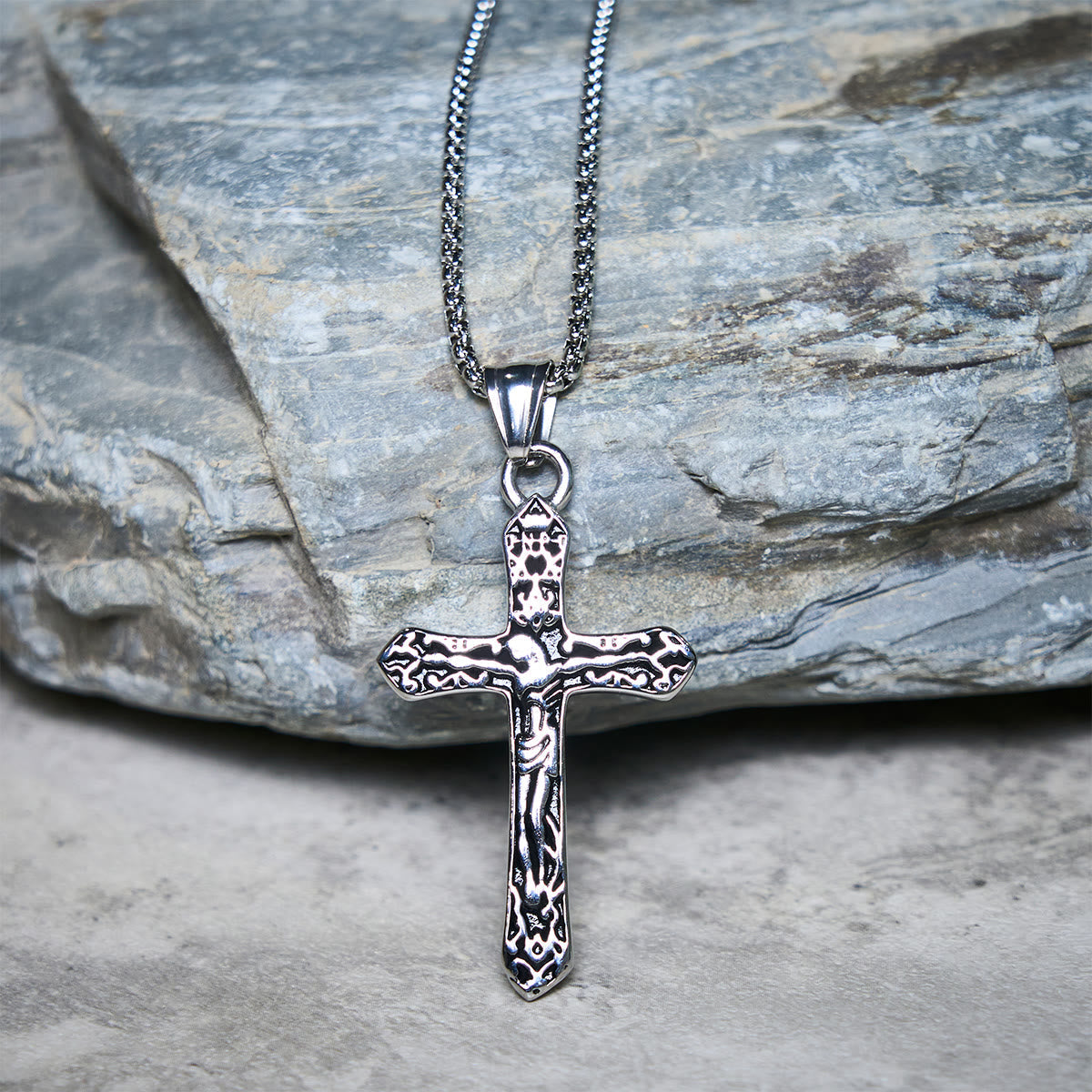 Classic Stainless Steel Ornate Cross Necklace: A Profound Symbol of Faith