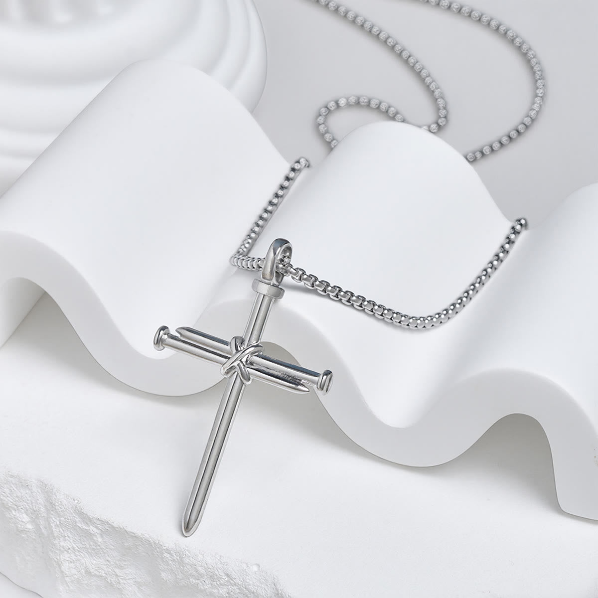 3-Color Nail Cross Pendant Necklace: Gentle Faith Reminder for Daily Life