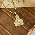 Ornate Cross Pendant Necklace: Steadfast Faith for Daily Wear